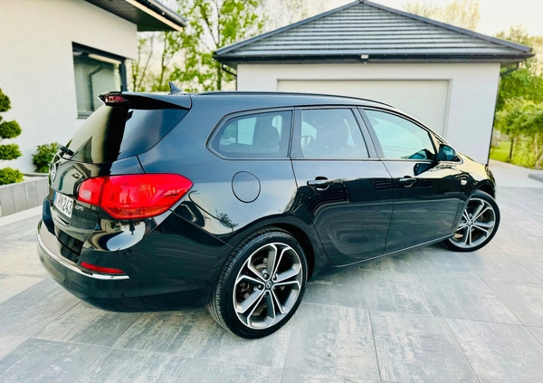 Opel Astra cena 27900 przebieg: 189000, rok produkcji 2013 z Wąsosz małe 742